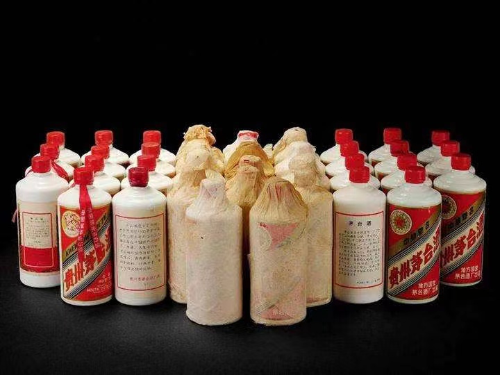 白碱滩老酒回收上门哪里回收(附近上门回收茅台酒）?